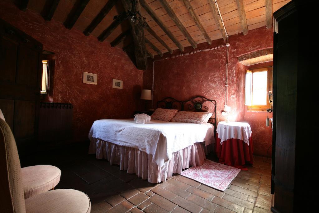Agriturismo La Pieve Pelago Habitación foto